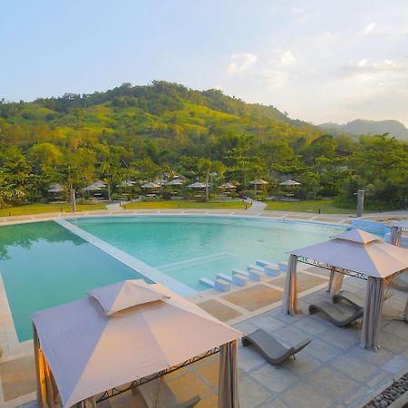 Green Canyon Leisure Farms Clark Field 外观 照片
