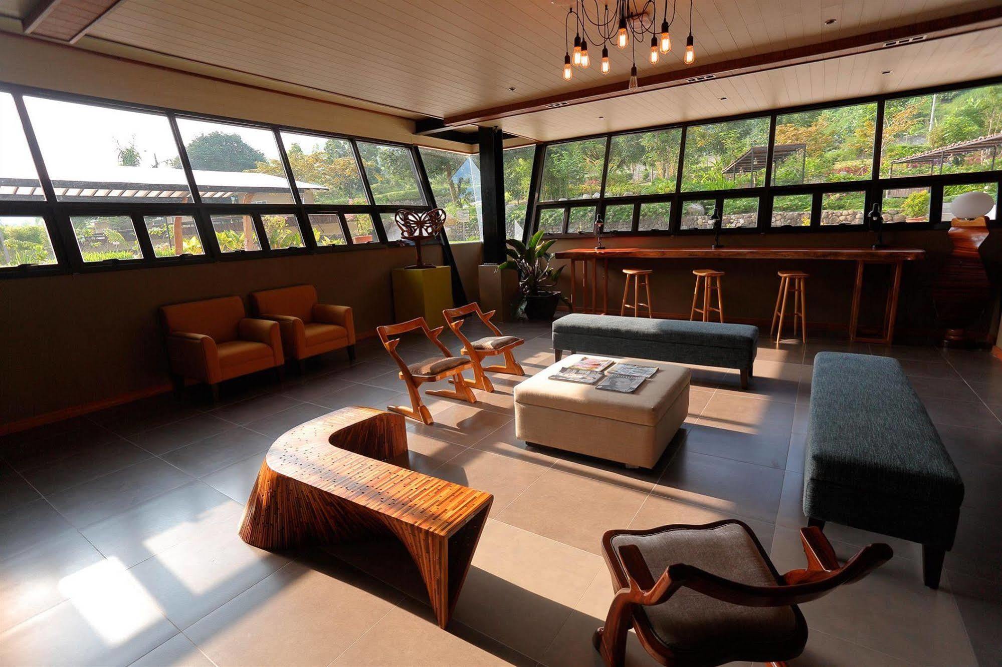 Green Canyon Leisure Farms Clark Field 外观 照片